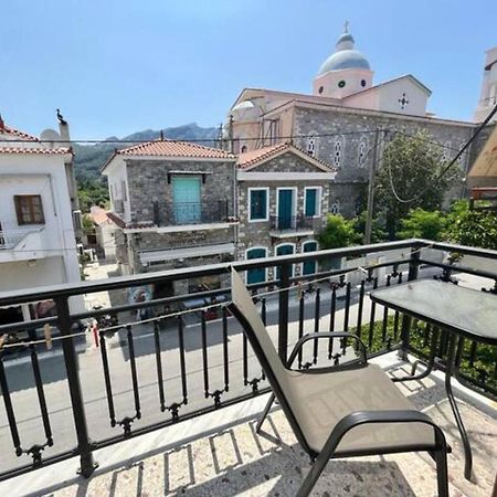 Samos - Kokkari - Eirini'S Studios Екстериор снимка
