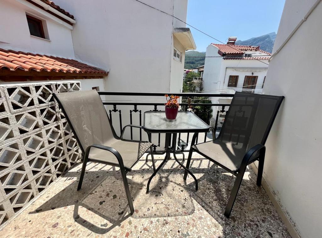 Samos - Kokkari - Eirini'S Studios Екстериор снимка